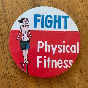 ☀️ Vintage 70s anti- PE pin